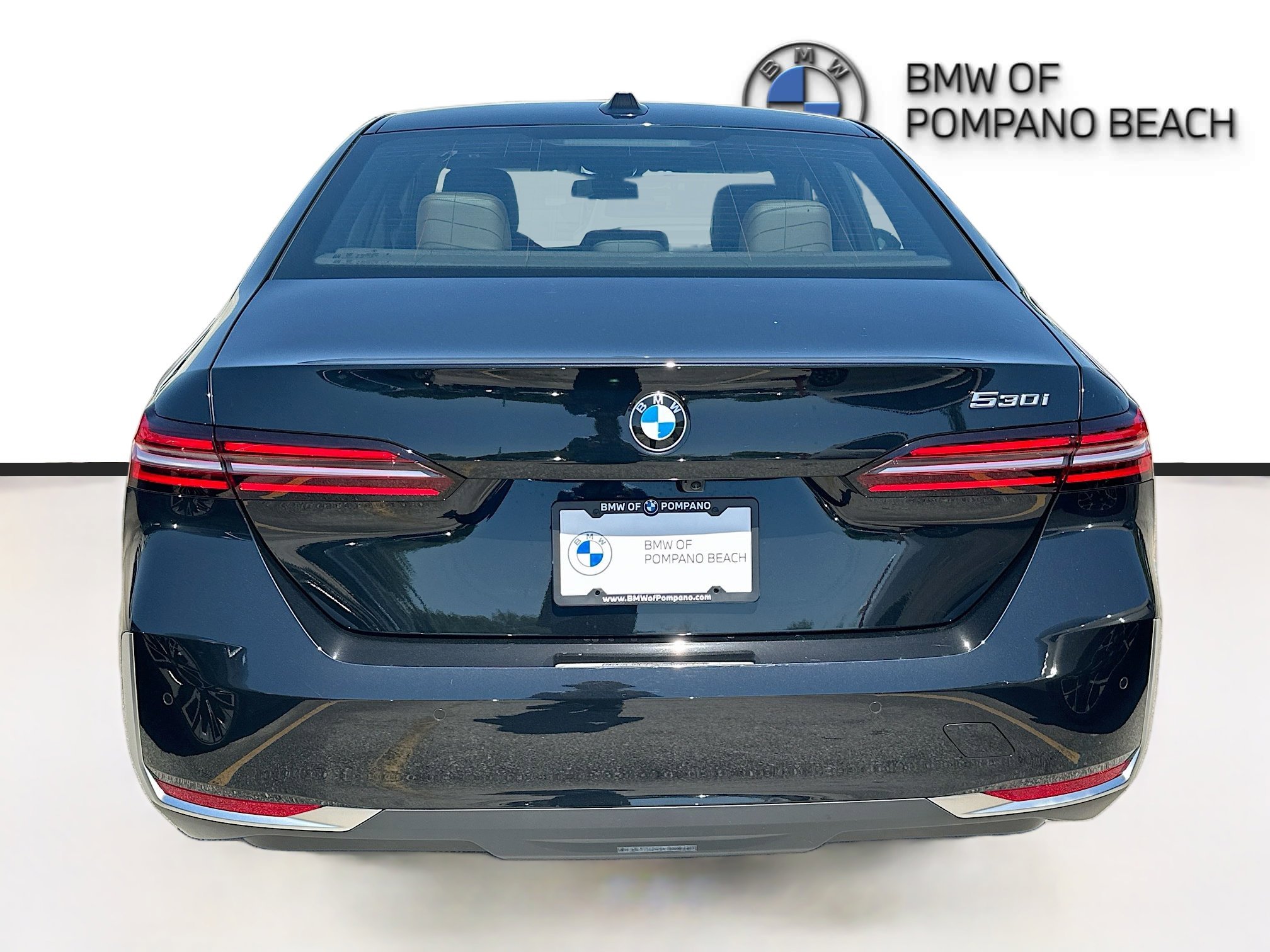 New 2025 Black Sapphire Metallic BMW 530i image 5