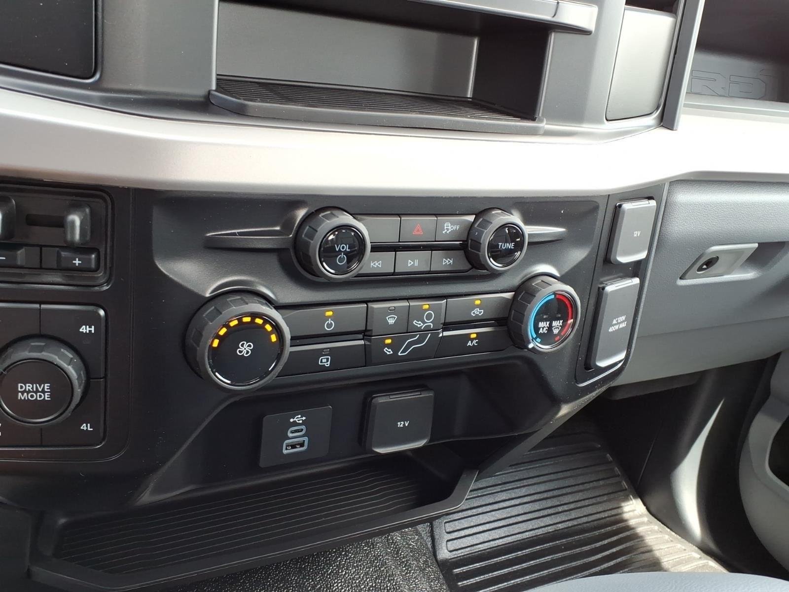 New 2026 Oxford White Ford F-350® XL image 26