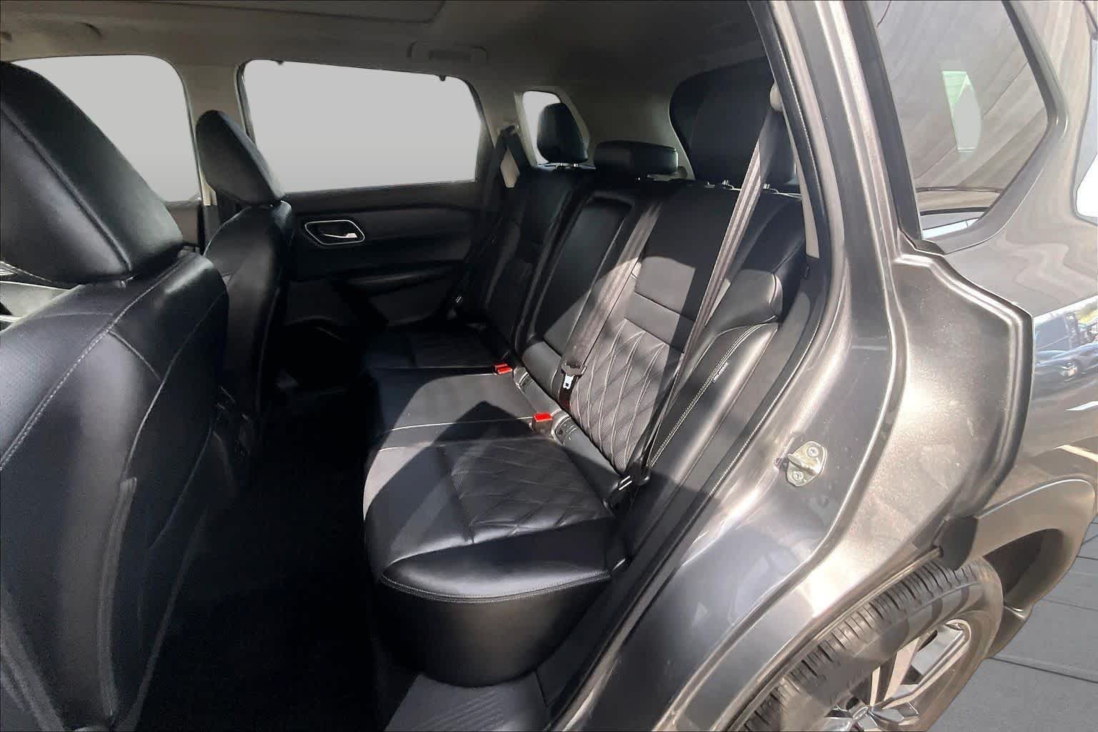 Used 2023 Gun Metallic Nissan Platinum image 21