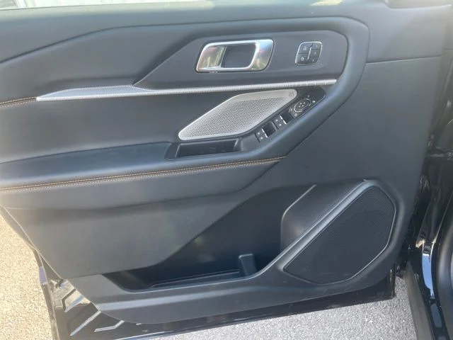New 2026 Agate Black Metallic Ford Tremor® image 10