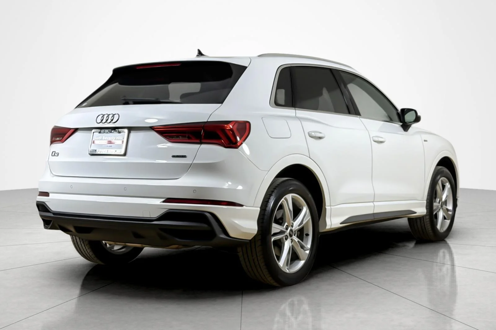 Used 2023 Ibis White Audi S line Premium Plus 45 TFSI quattro image 5