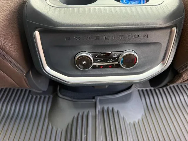 New 2027 Glacier Gray Metallic Tri-Coat Ford King Ranch® image 38