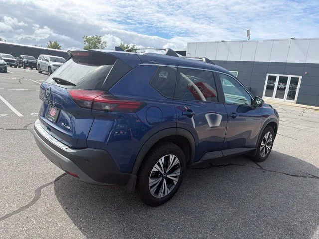 Used 2023 Blue Nissan SV image 5