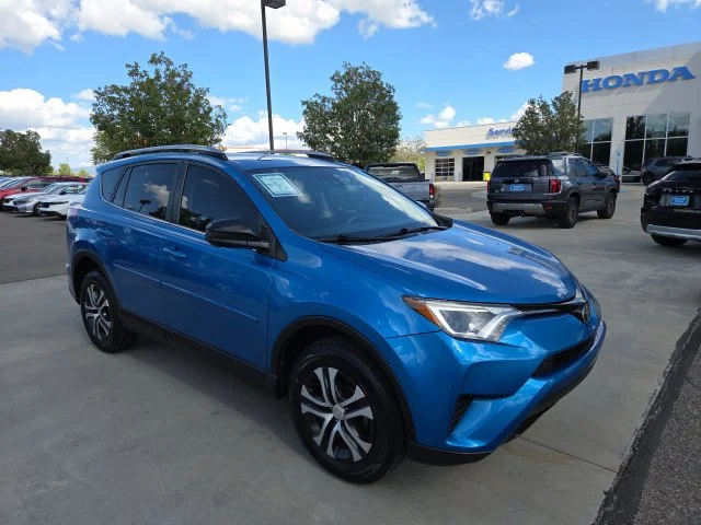 Used 2017 Blue Toyota LE image 3