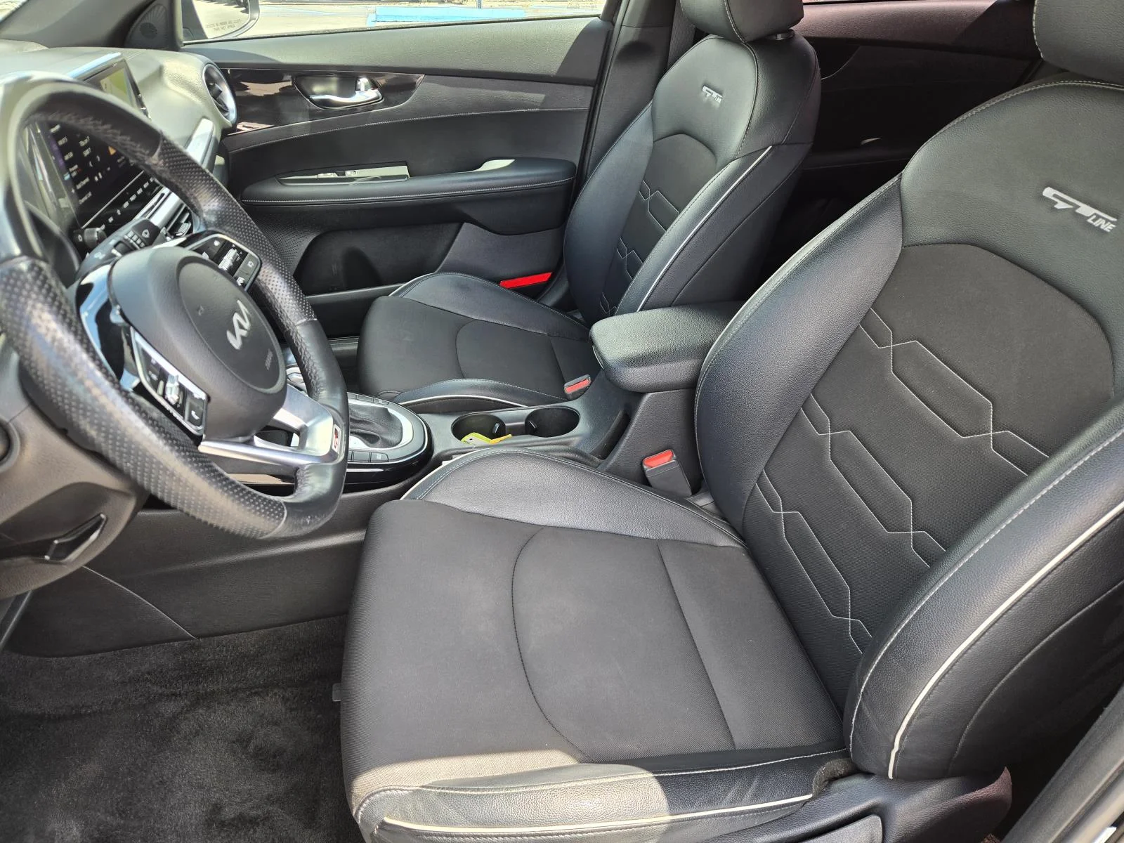 Used 2023 Aurora Black Kia GT-Line IVT image 22