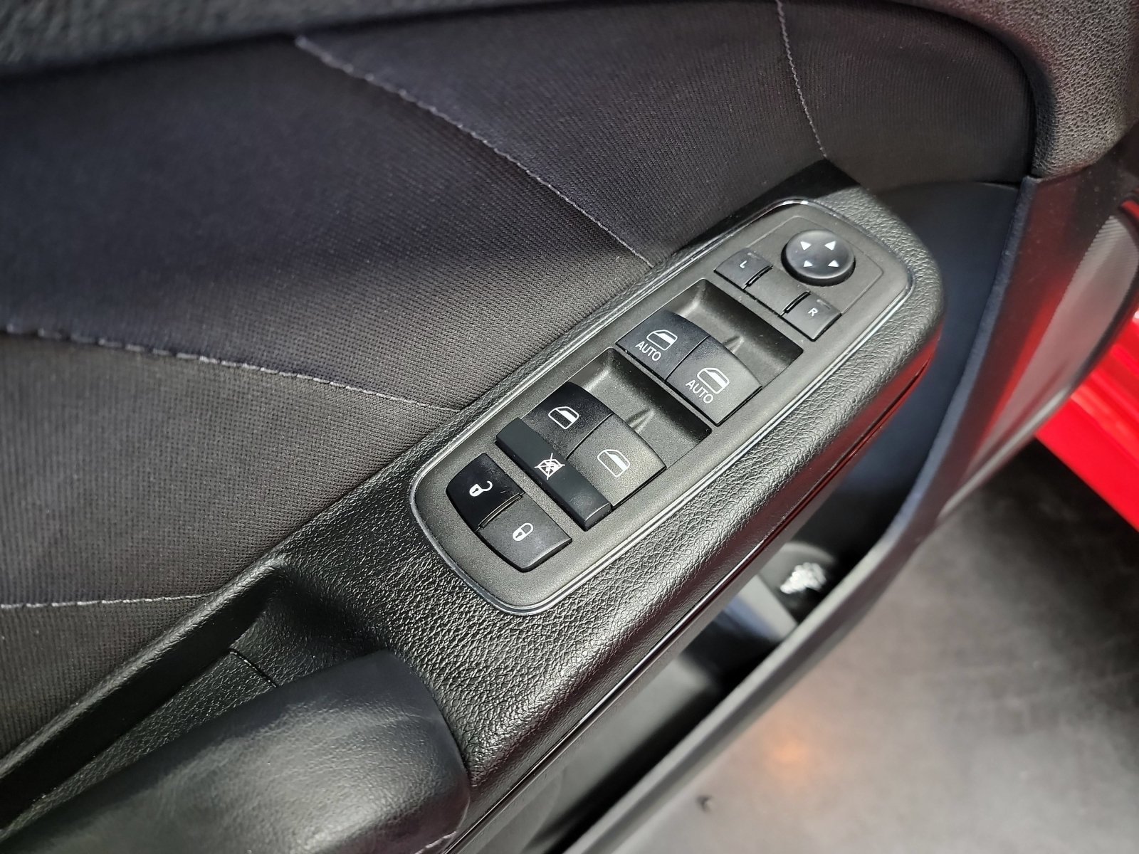 2022 Dodge Charger GT - Photo 13