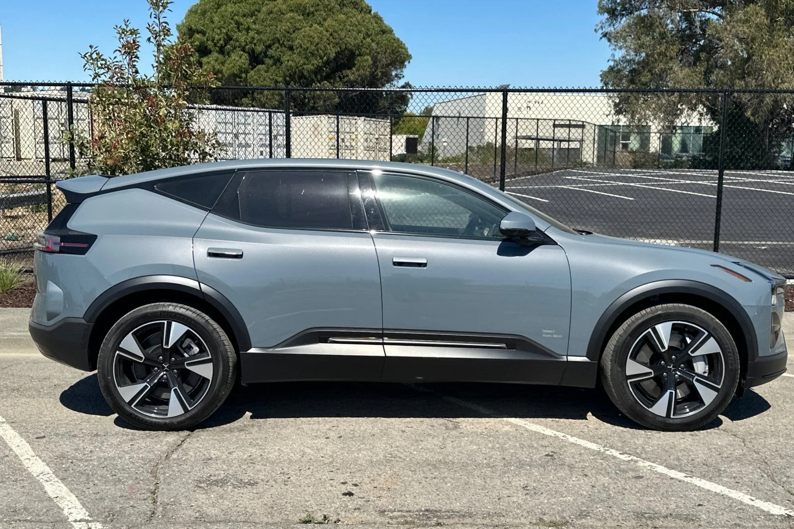 Used 2025  Polestar Long Range Dual Motor image 8