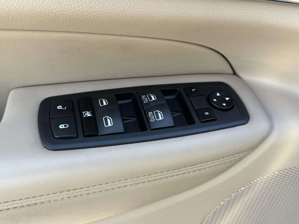 Used 2021 Brown Jeep Limited image 27
