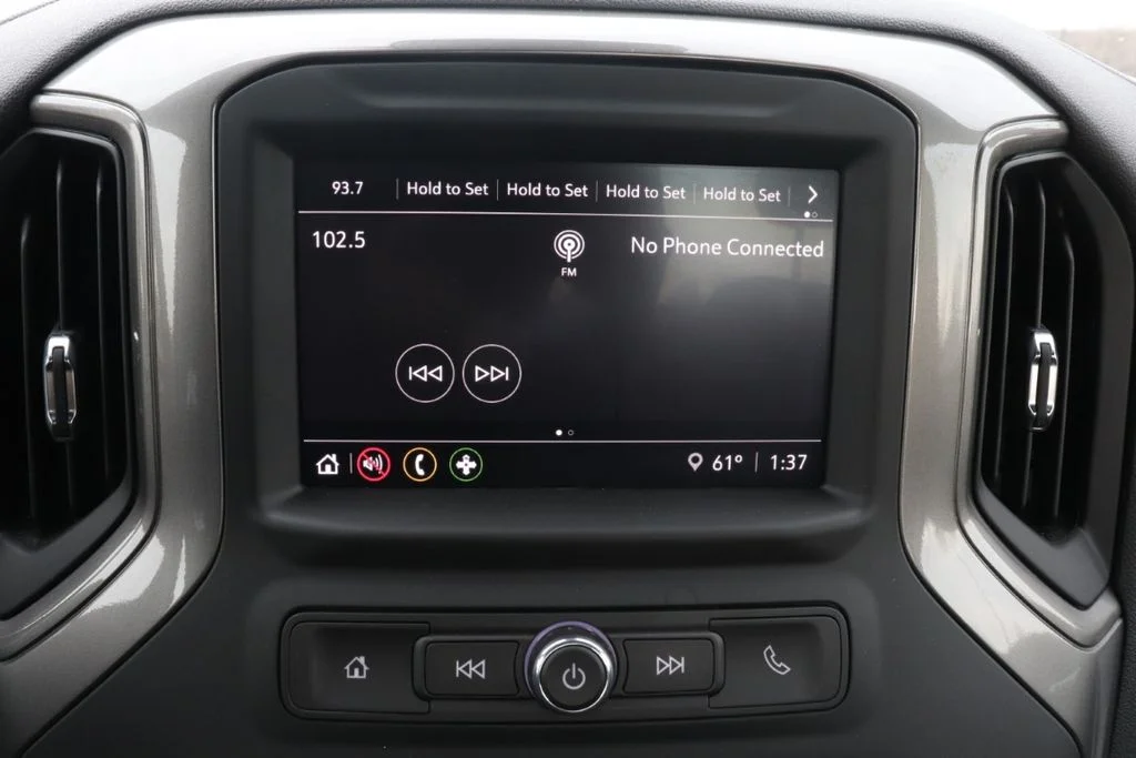 Used 2025 Summit White Chevrolet WT image 17