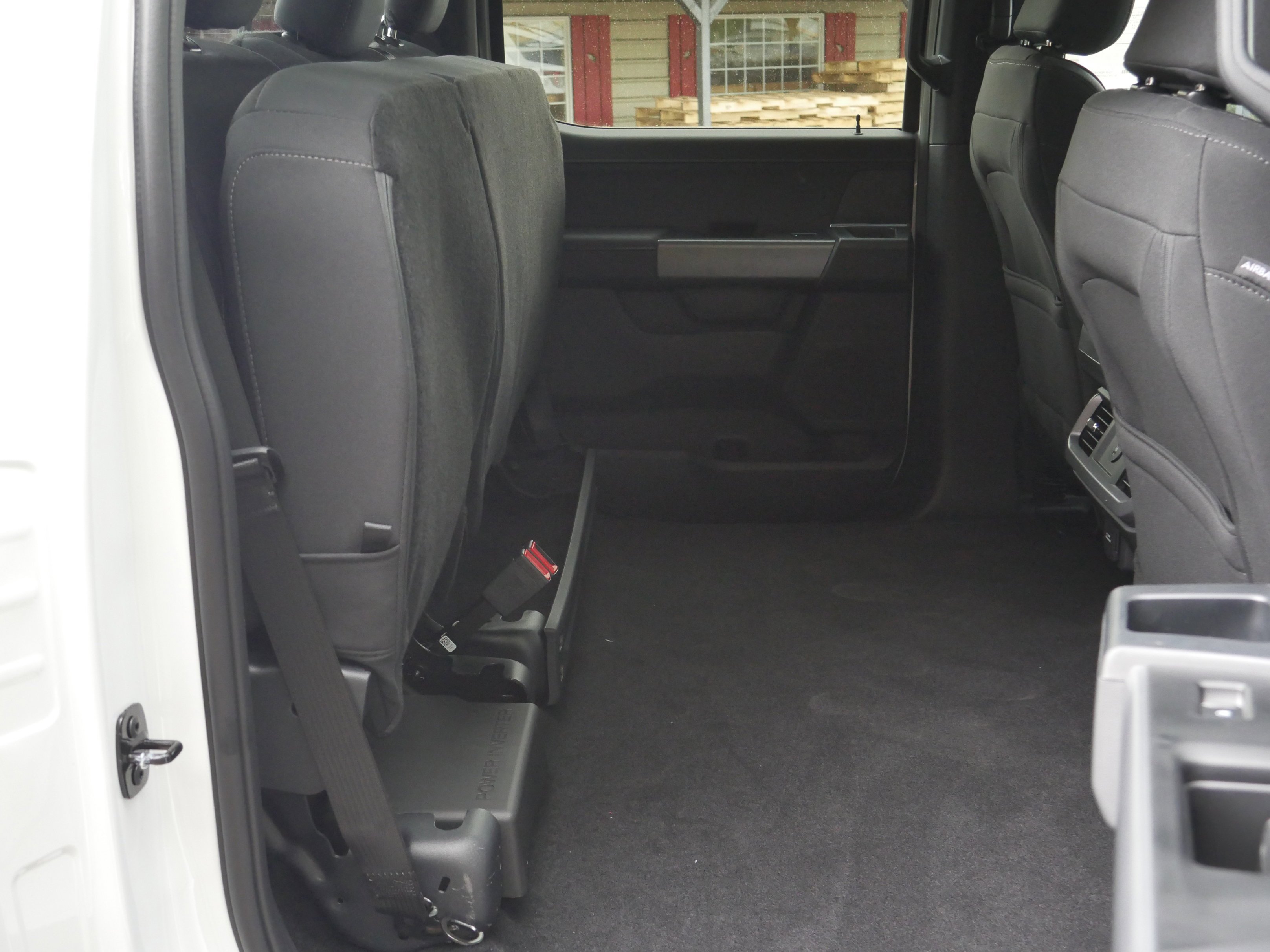 New 2026 Oxford White Ford XLT image 28