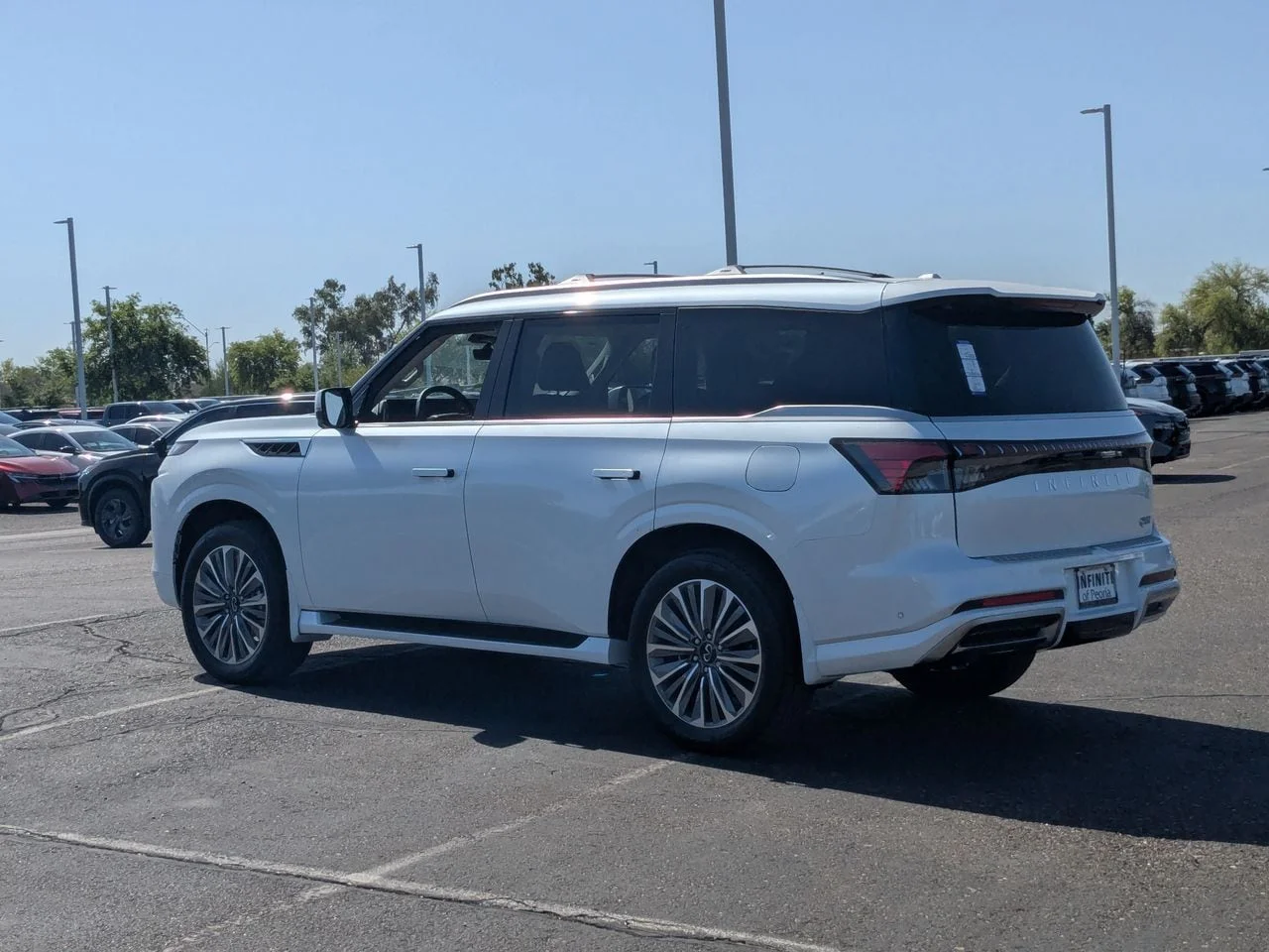 New 2026 RADIANT WHITE INFINITI Luxe 2WD image 3