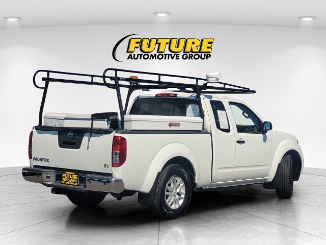 Used 2020 White Nissan SV image 4