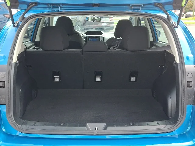 Used 2023 Blue Subaru Base image 29