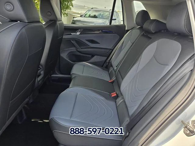 New 2026 WHITE Volkswagen 2.0T SE image 7