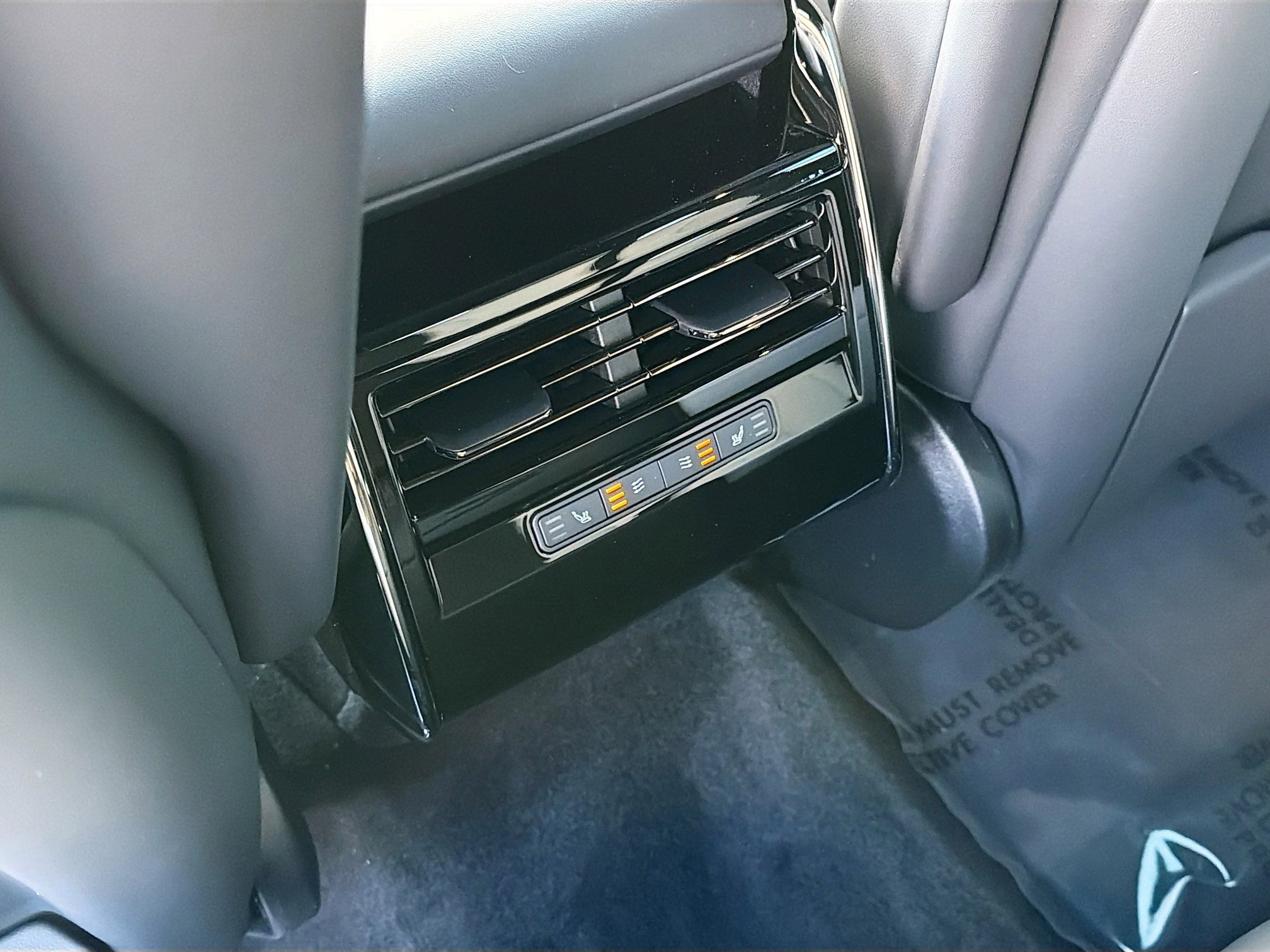 New 2026 Giola Green Land Rover Dynamic SE image 20