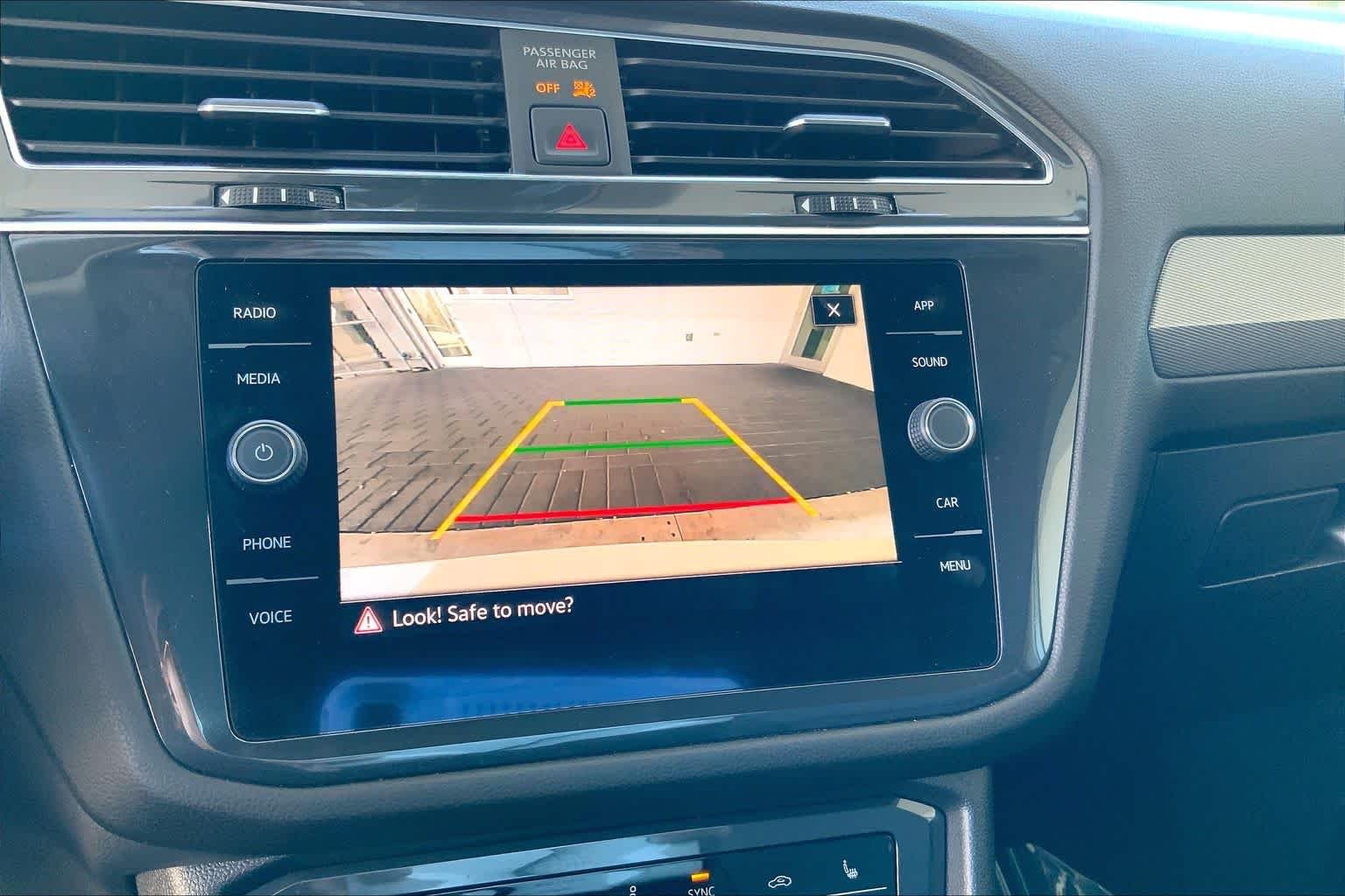 2022 Volkswagen Tiguan SE - Photo 29