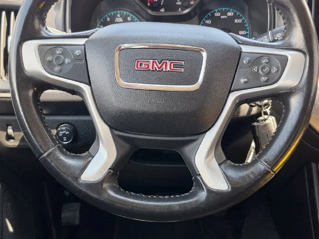 Used 2022 Gray GMC Elevation image 24