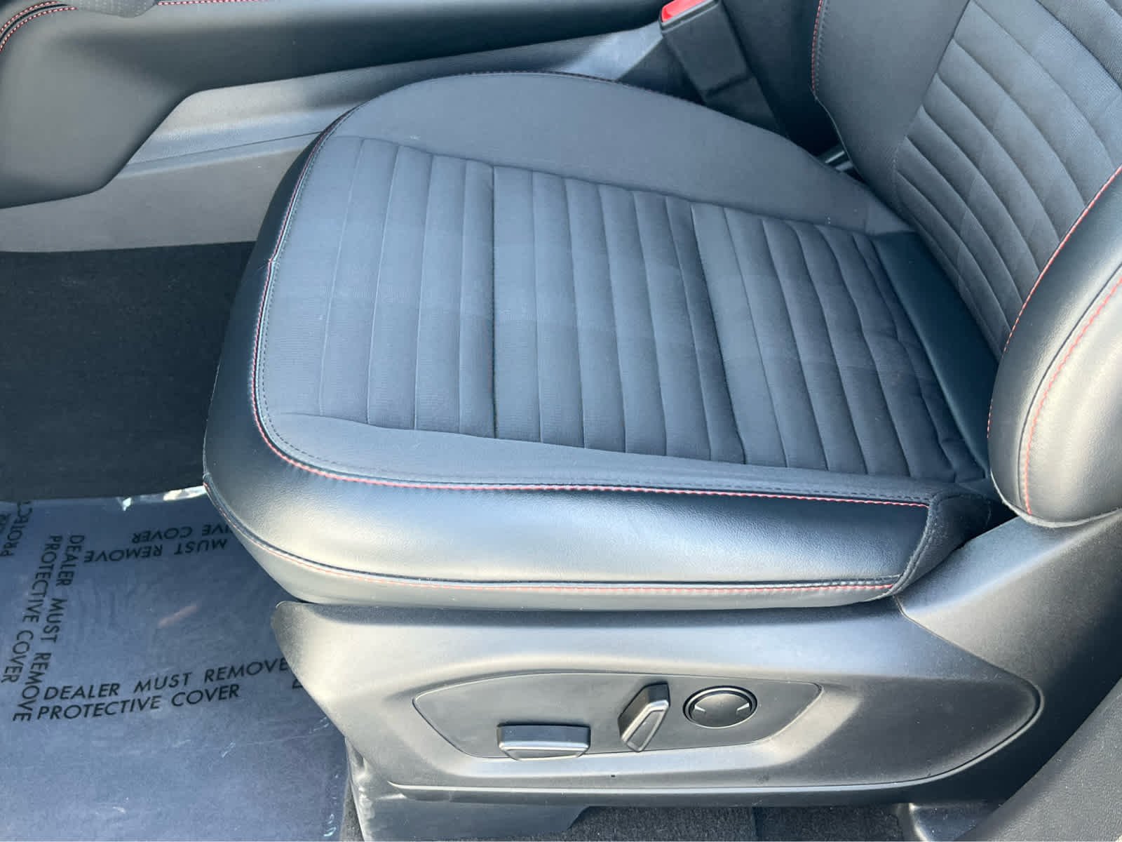 2025 Ford Explorer ST-LINE - Photo 32