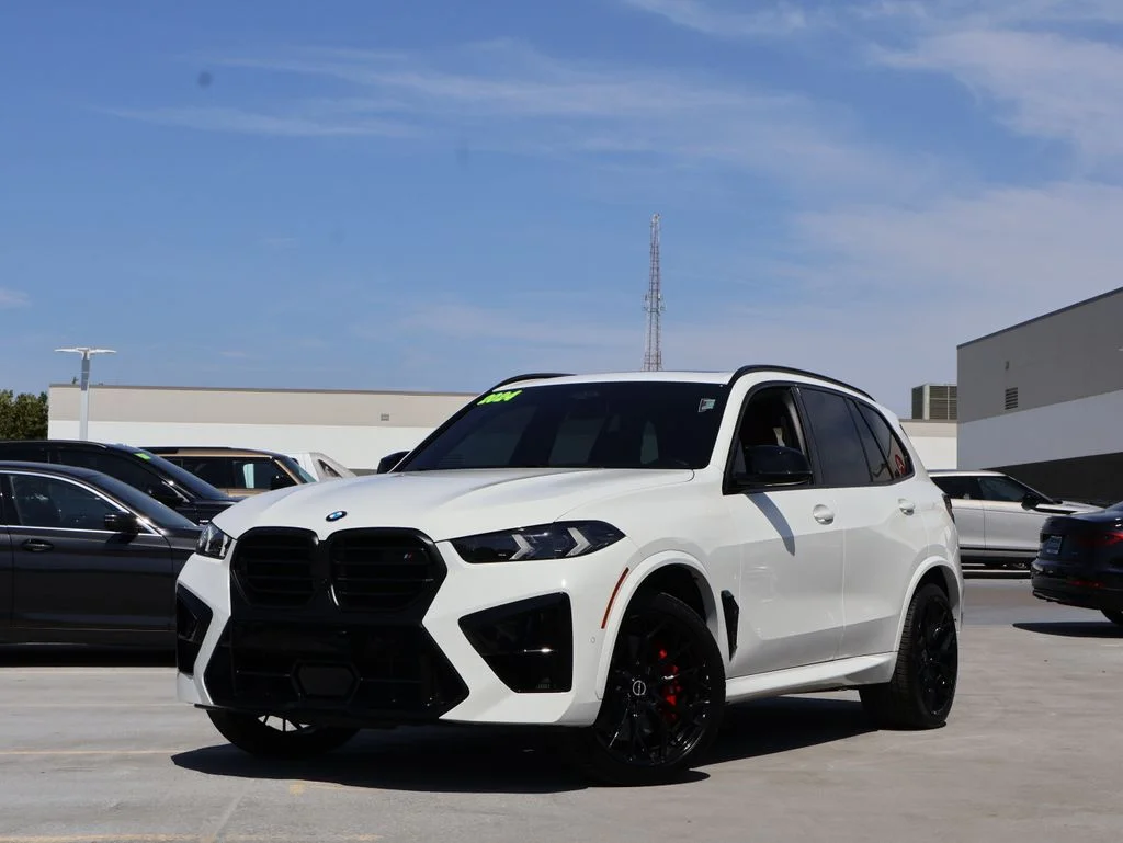Used 2024 Alpine White BMW Competition image 1