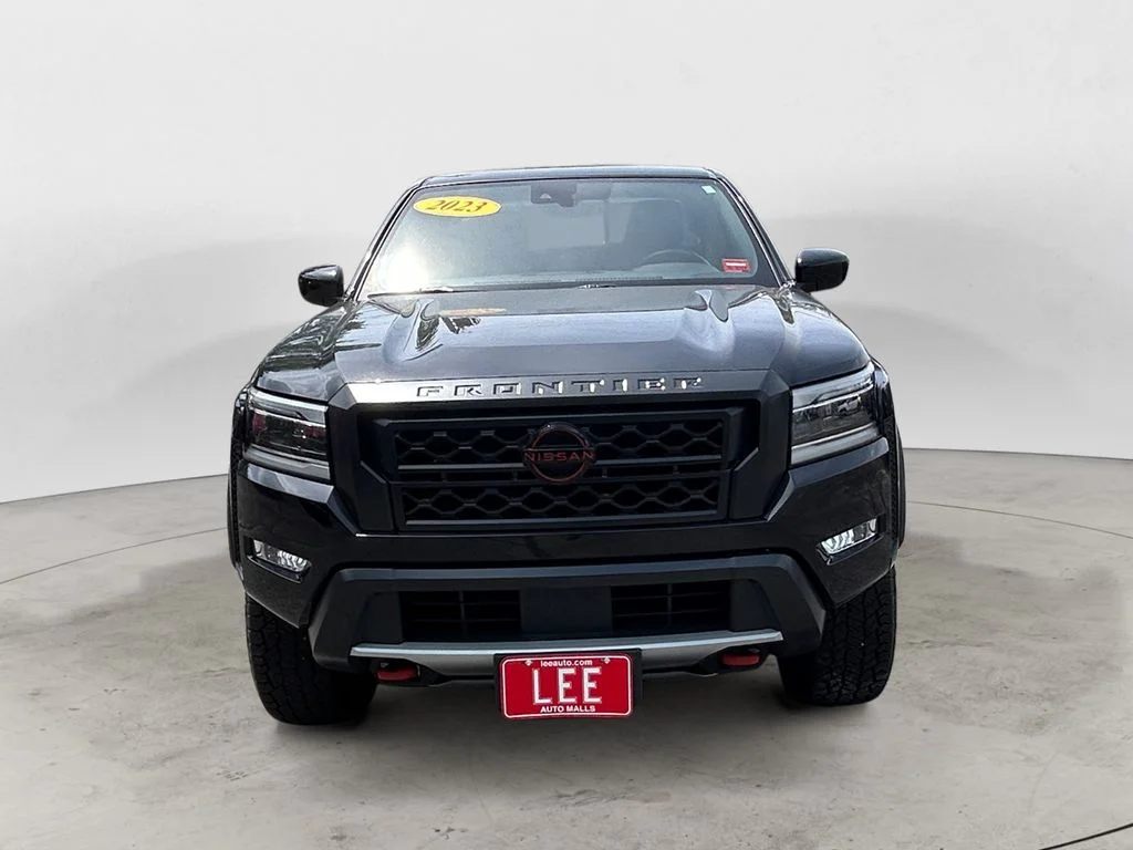 Used 2023 Super Black Nissan  image 8