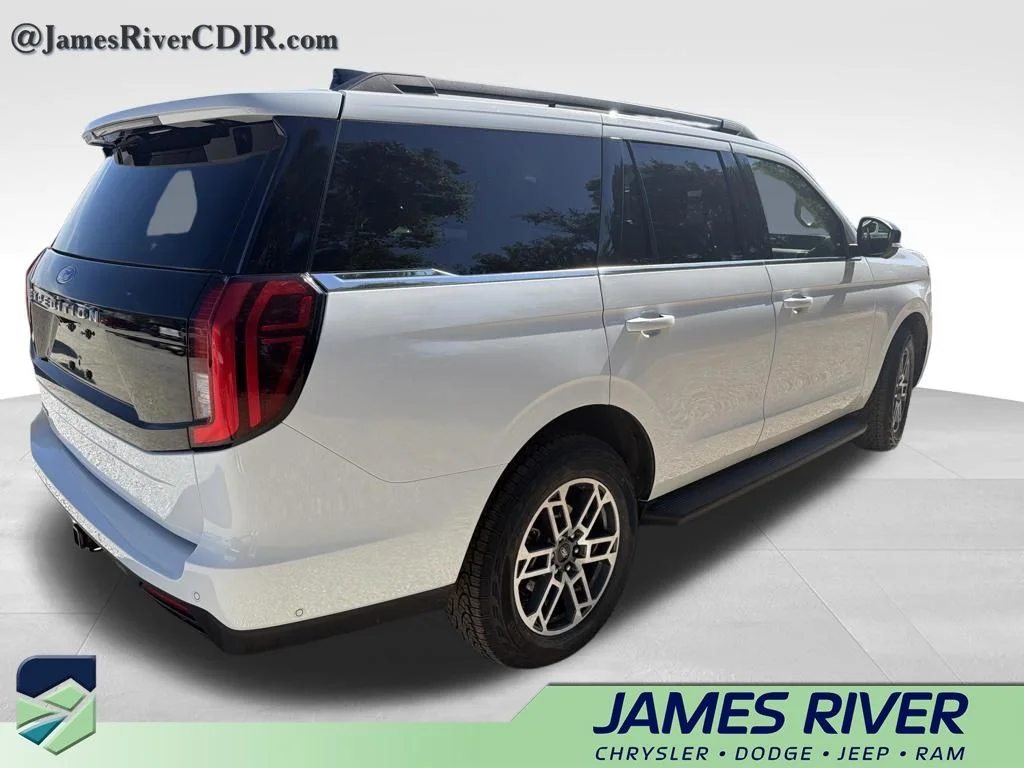 Used 2025 White Ford Active image 6