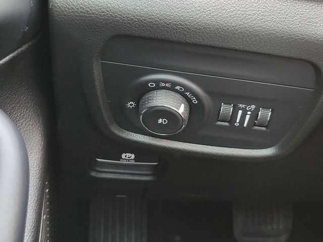 Used 2022 Gray Jeep Overland image 14
