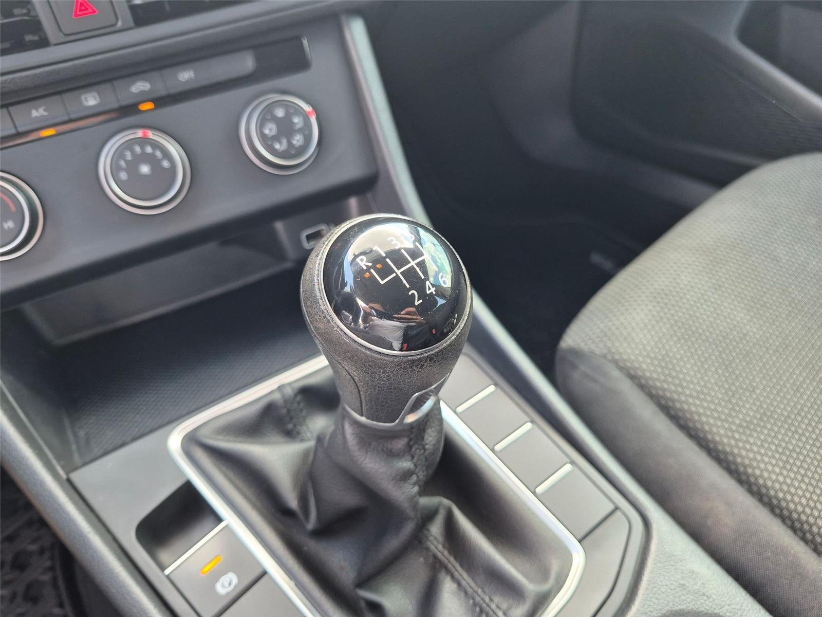 Used 2019 Pure White Volkswagen S image 22