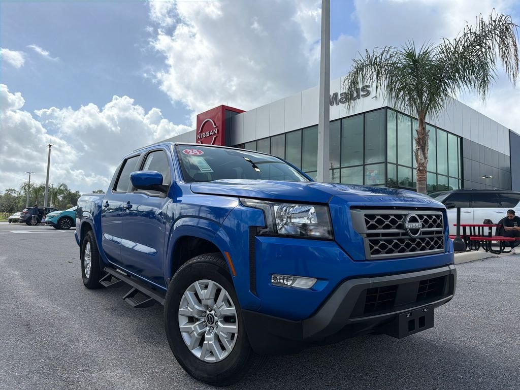 2024 Nissan Frontier SV Crew Cab 4X2 SWB's photo