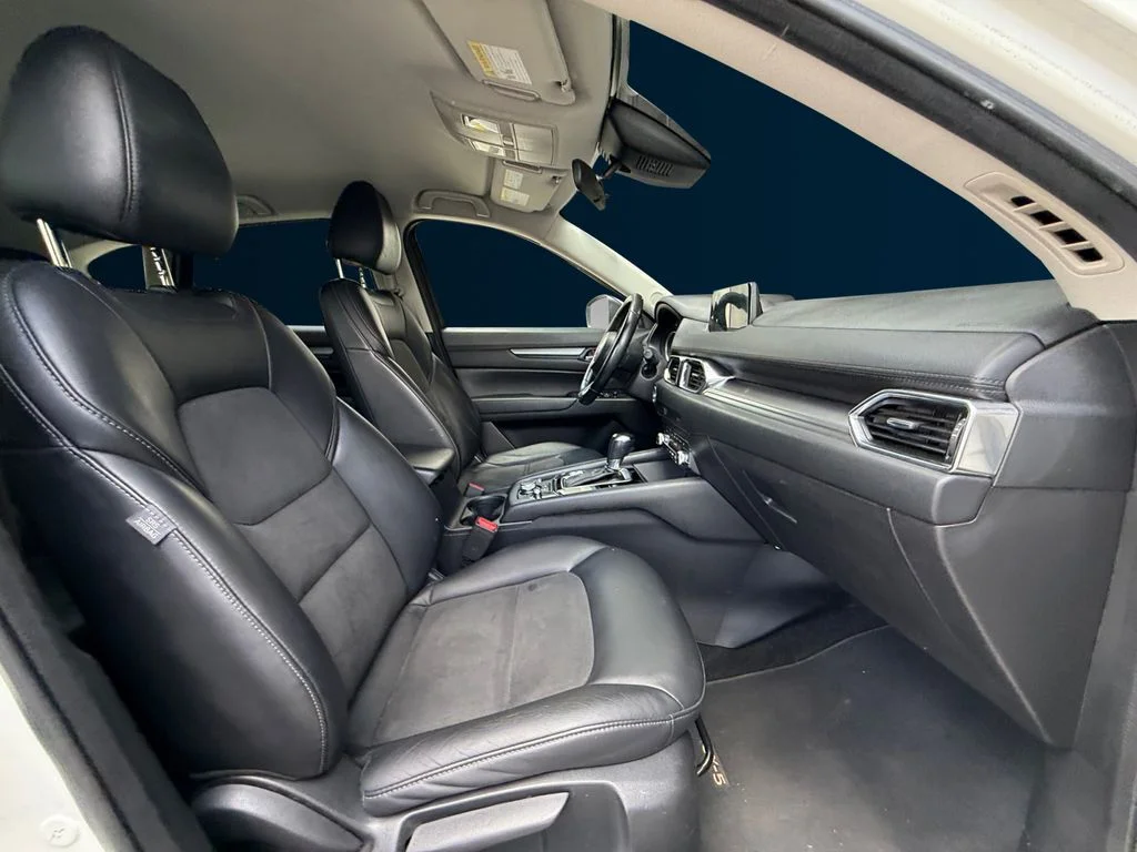 Used 2020 White Mazda Touring image 17