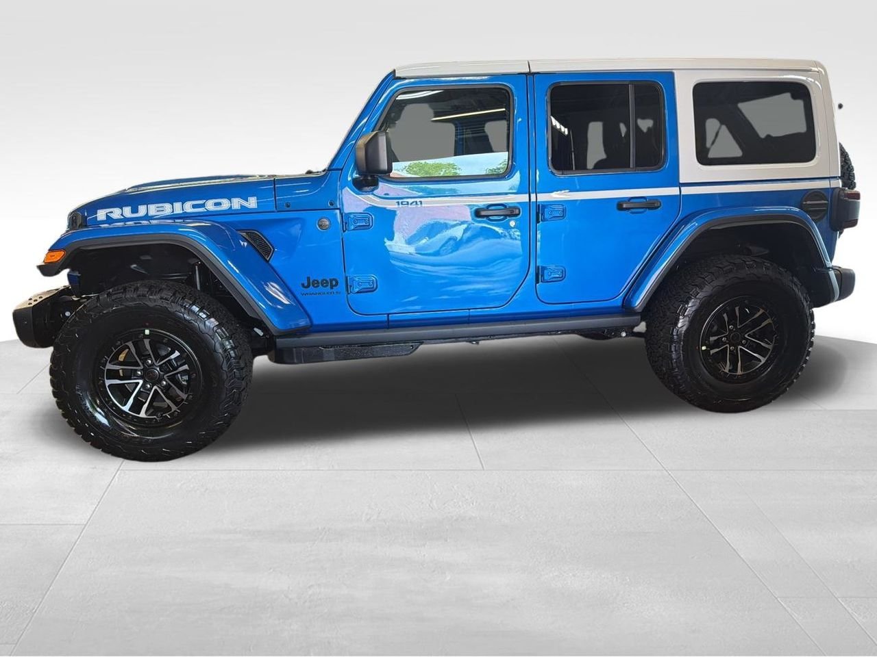 New 2026 Hydro Blue Pearl-Coat Exterior Paint Jeep Rubicon X image 2