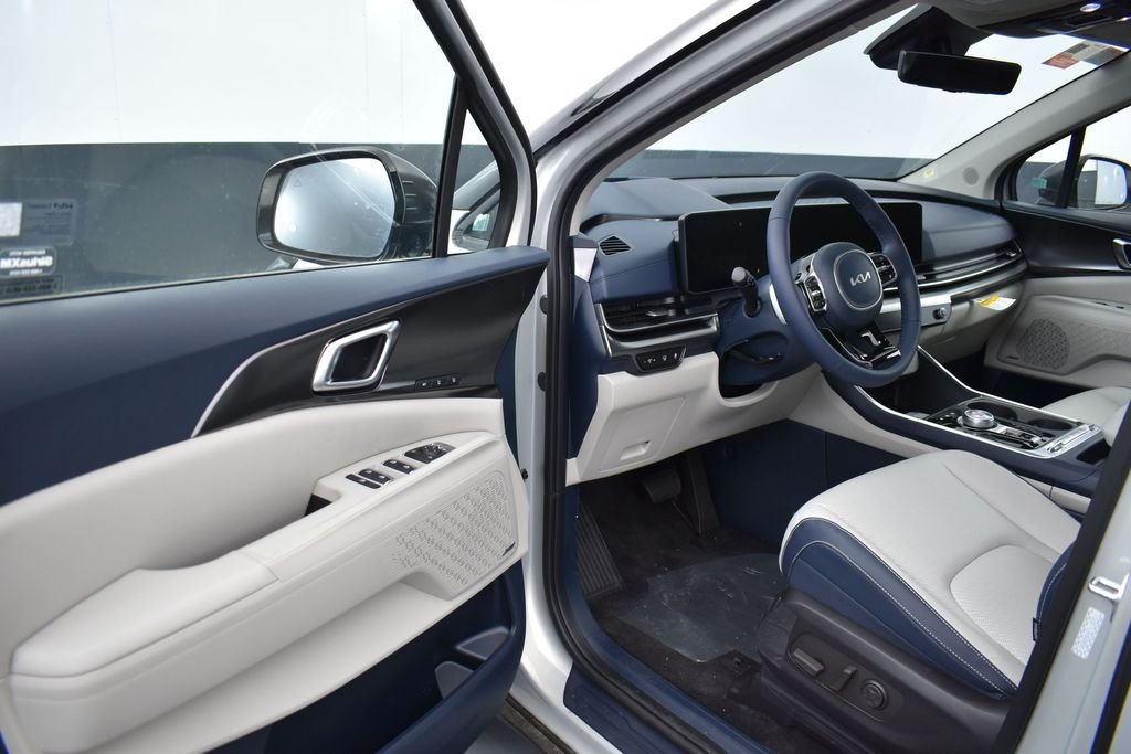 New 2026 Ivory Silver Kia SX Prestige image 5