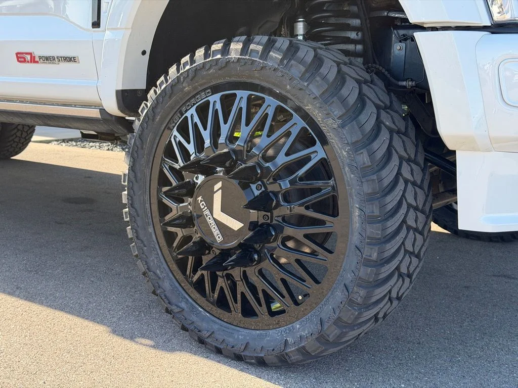 Used 2025 White Ford Platinum image 12