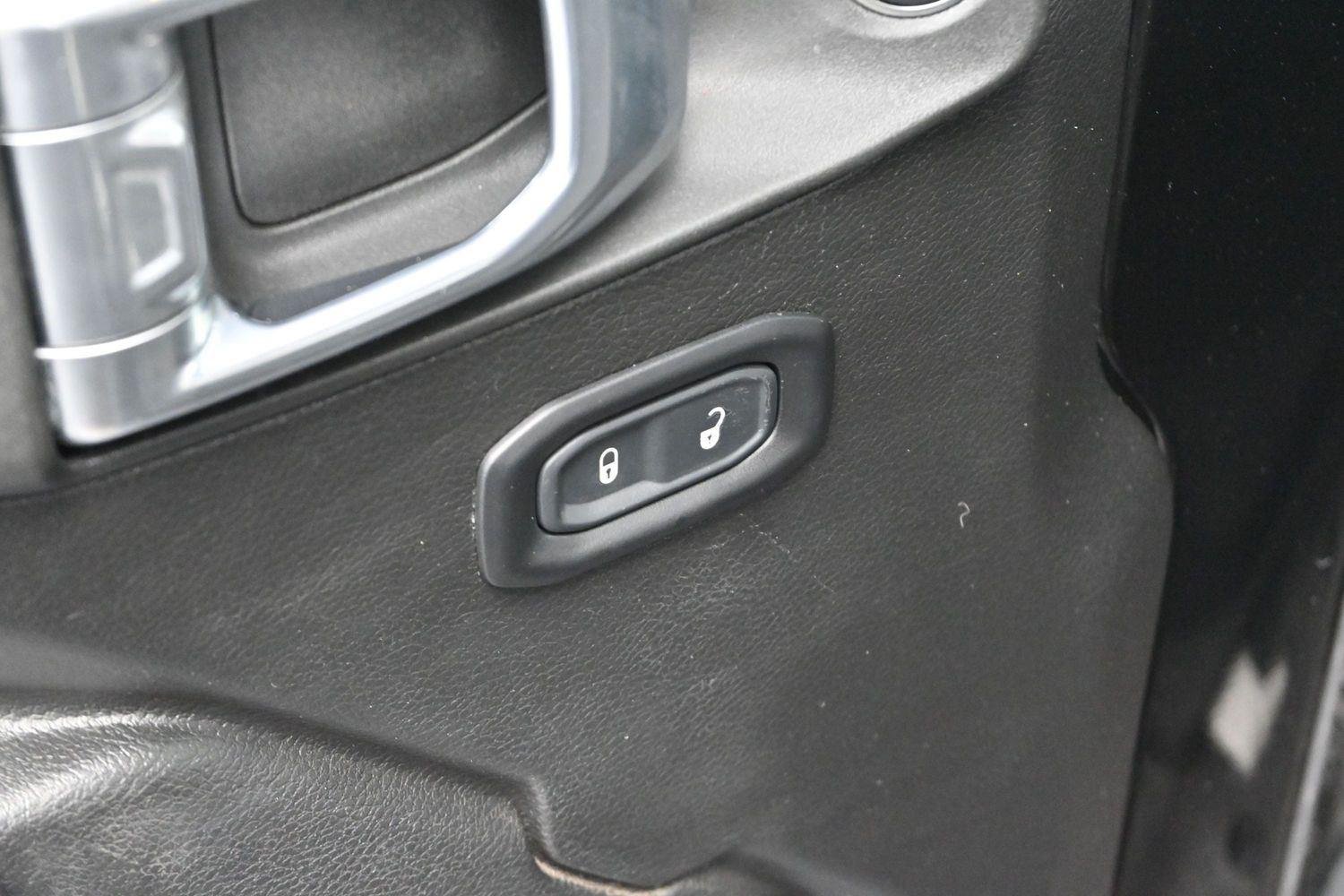 Used 2022 Black Clearcoat Jeep Unlimited Sport S image 11