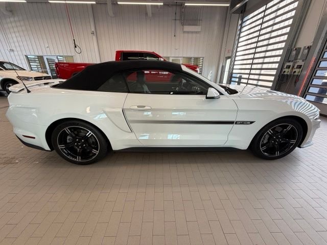 Used 2019 White Ford GT Premium image 5