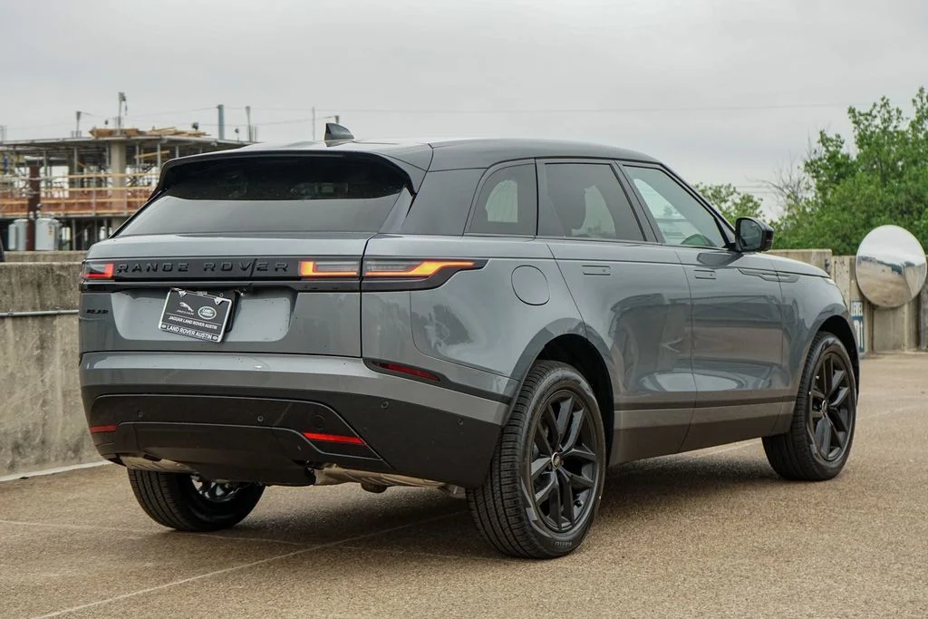 New 2026 Zadar Grey Prem Met Land Rover S image 7