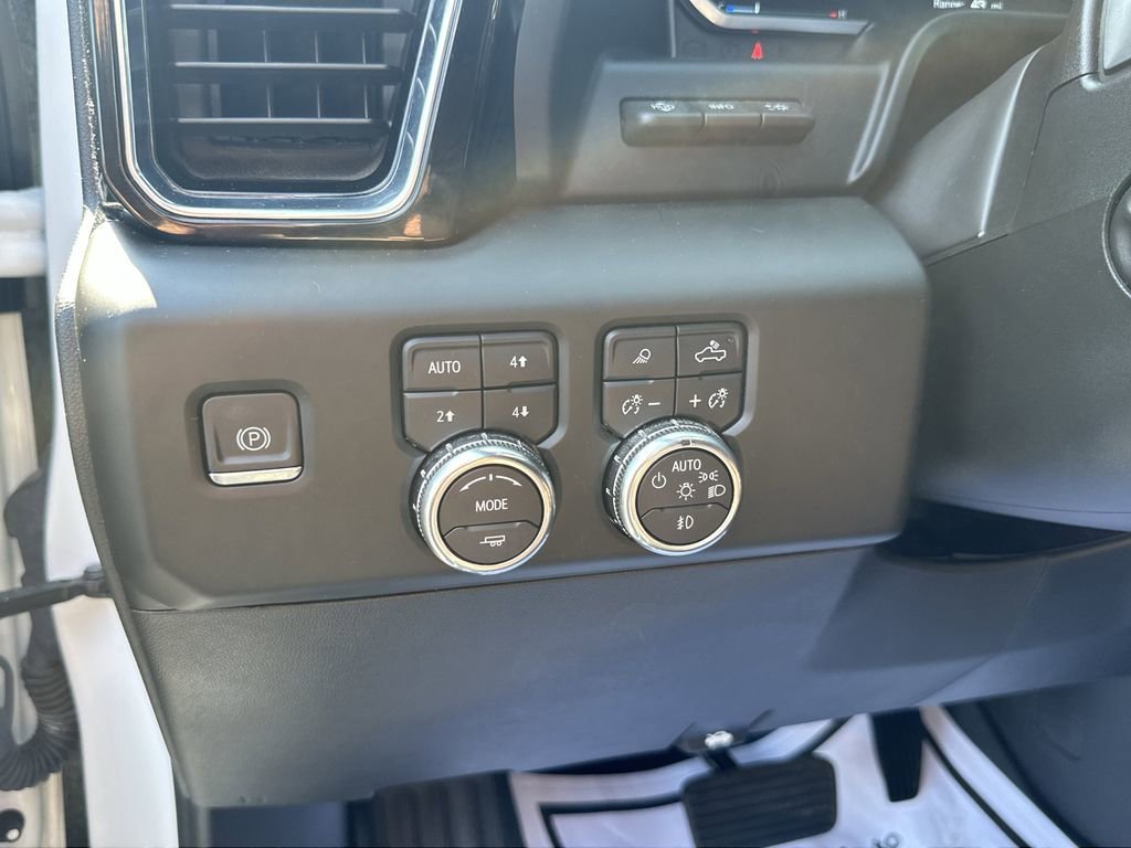 2024 GMC SIERRA - Image 14