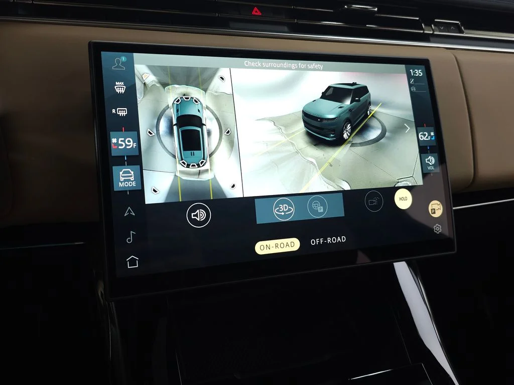 New 2026 Borasco Grey Land Rover Dynamic SE image 36