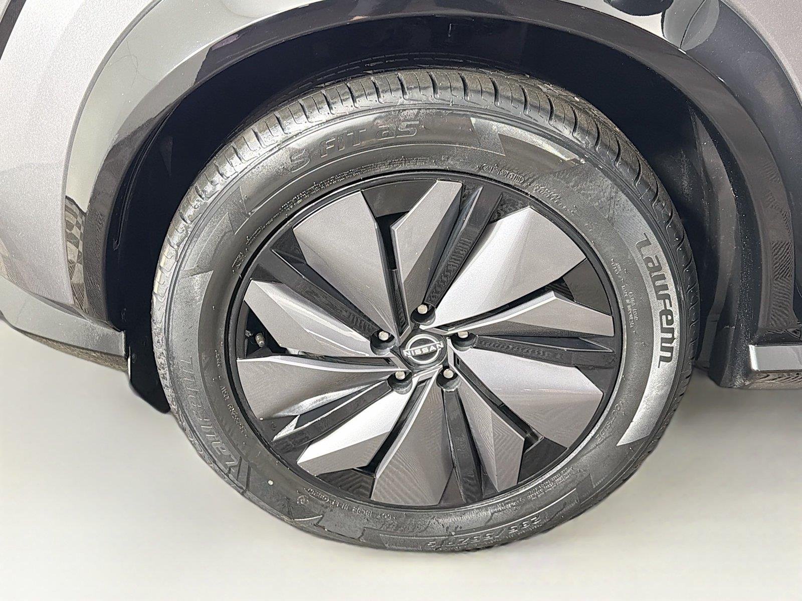 Used 2023 Gun Metallic Nissan ENGAGE image 34