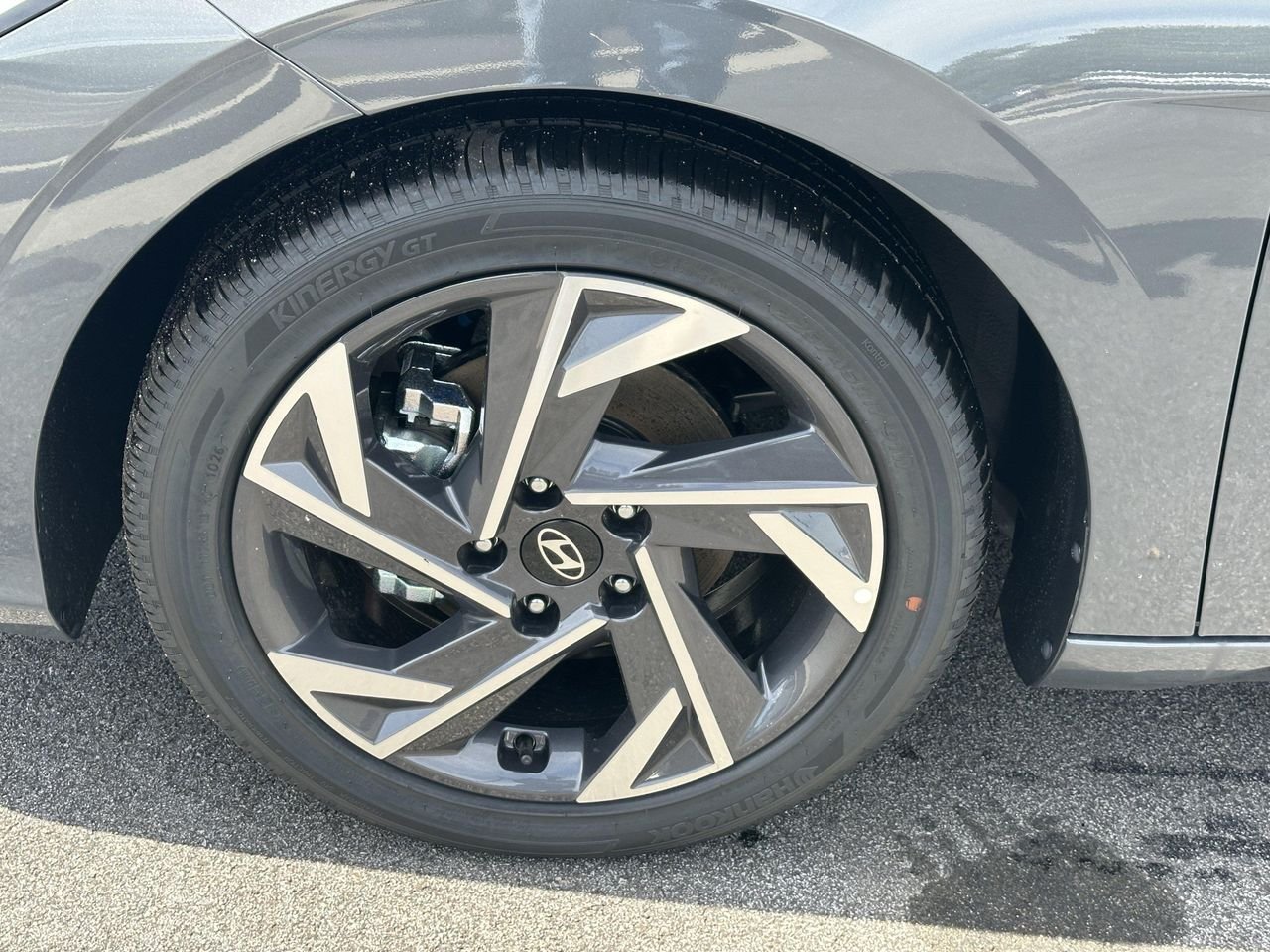 New 2026 Ecotronic Gray Hyundai Limited image 11