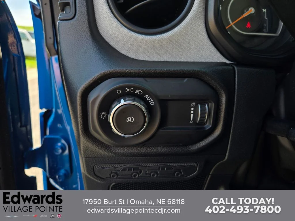 New 2026 Hydro Blue Pearl-Coat Exterior Paint Jeep Sport S image 12