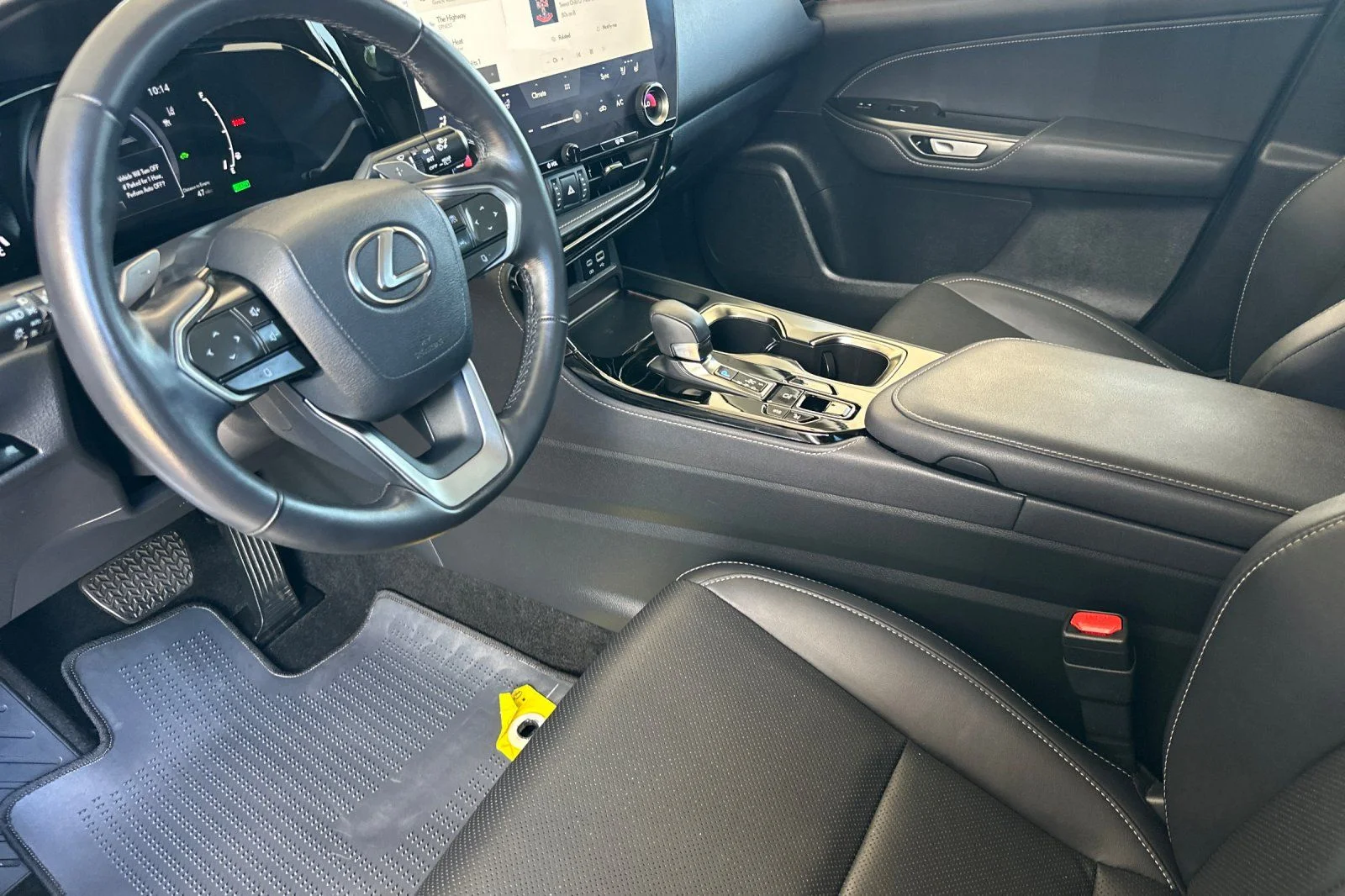 Used 2025 White Pearl Lexus 350h Premium image 7