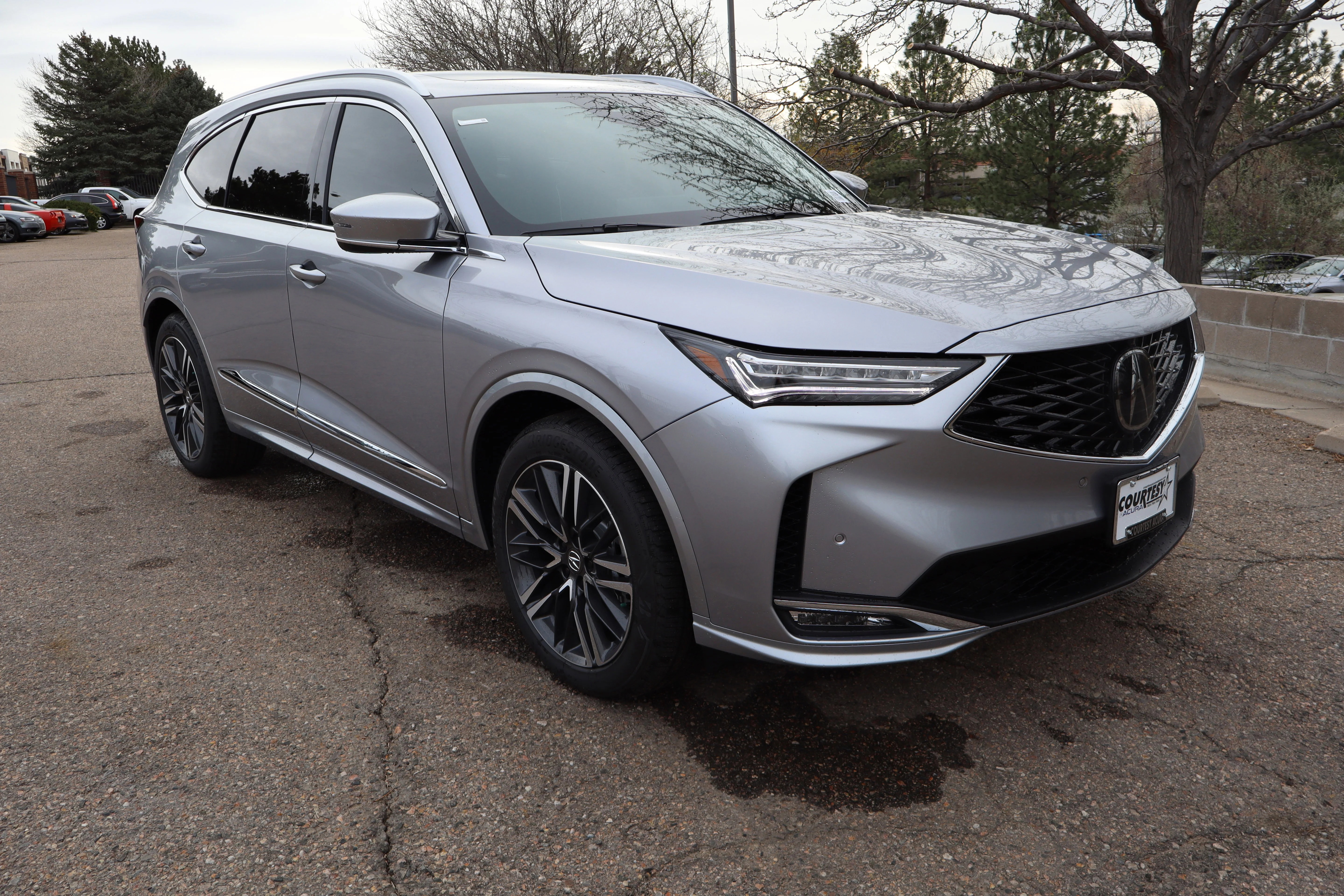 New 2026 Solar Silver Metallic Acura w/Advance Package image 8
