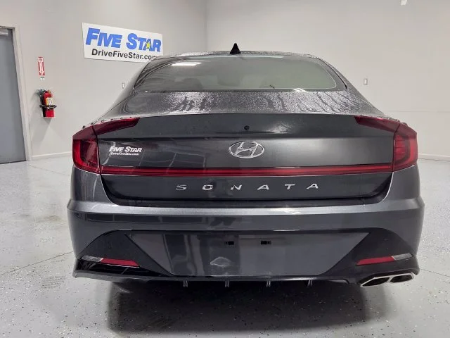 Used 2023 Gray Hyundai SEL image 8