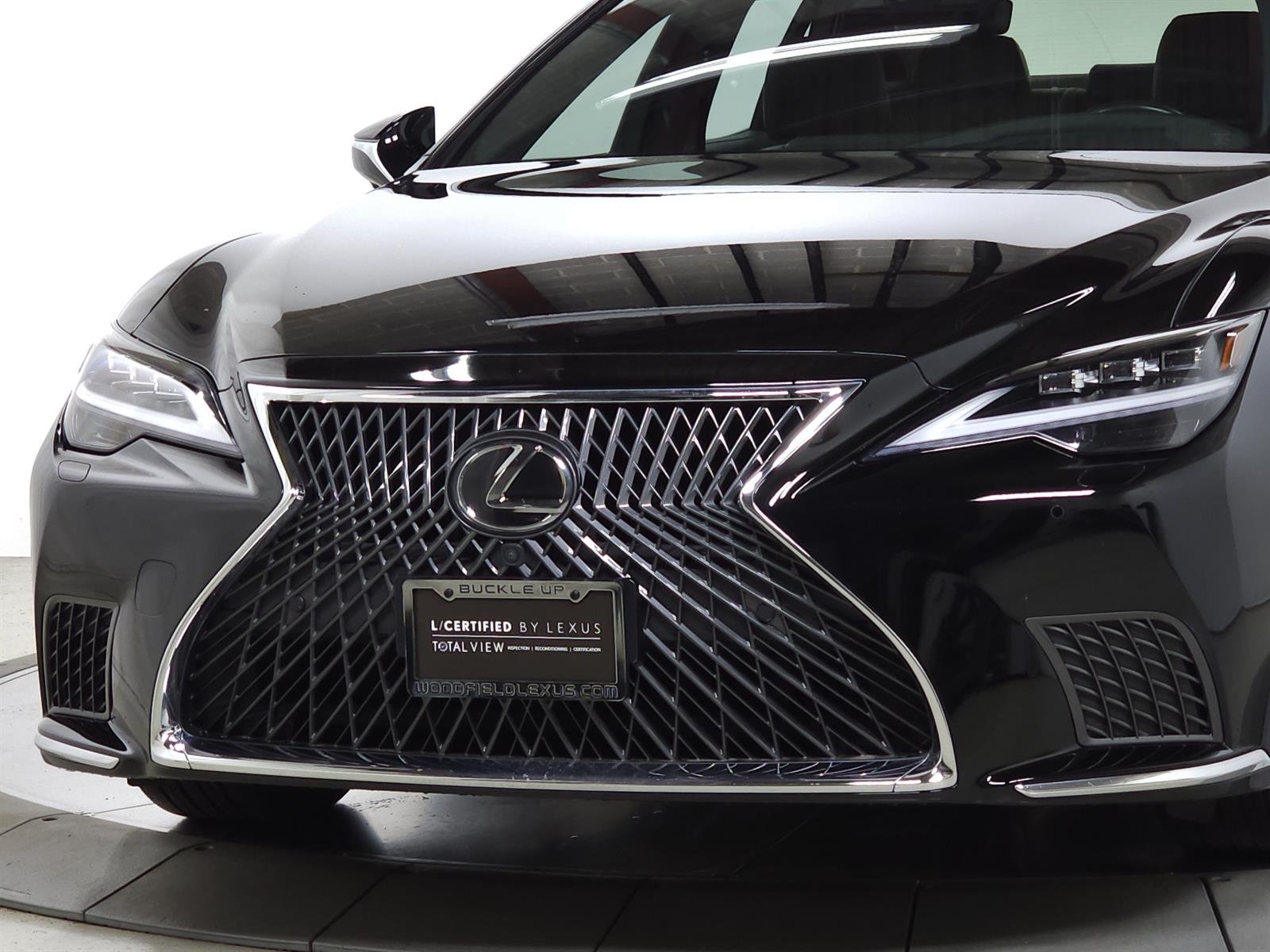 Certified Used 2022 Obsidian 212 Lexus  image 3