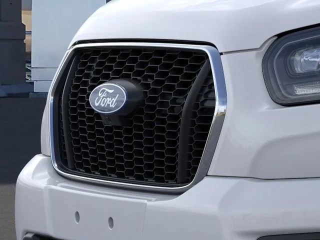 New 2026 Oxford White Ford XLT image 17