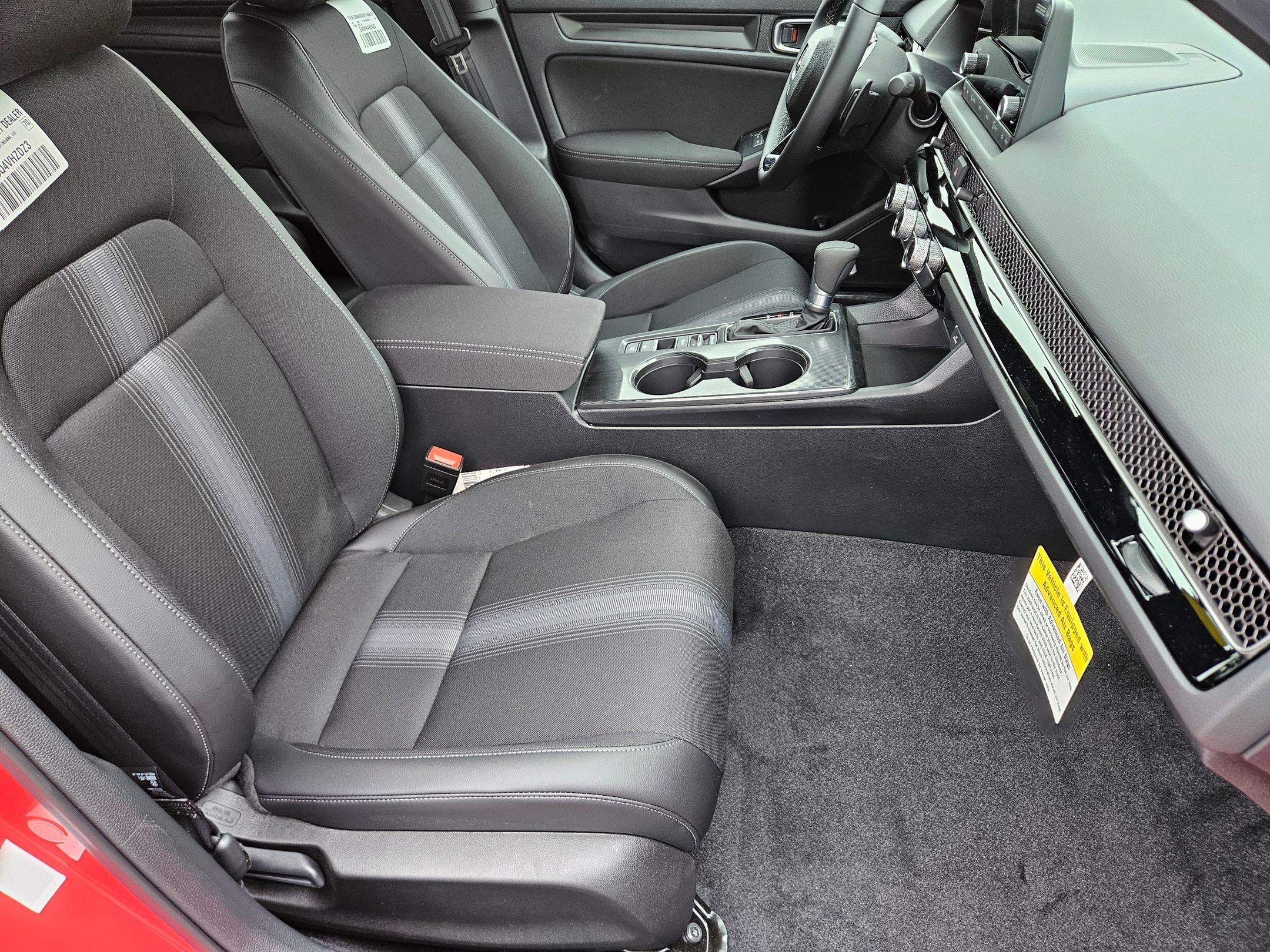 2025 Honda Civic Hatchback Sport - Photo 18