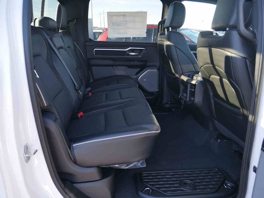 New 2026 Bright White Clear-Coat Exterior Paint RAM LARAMIE image 31