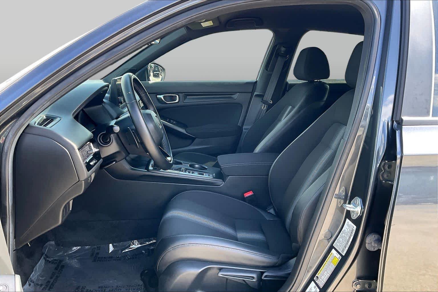 Used 2025 Meteorite Gray Metallic Honda Sport image 8