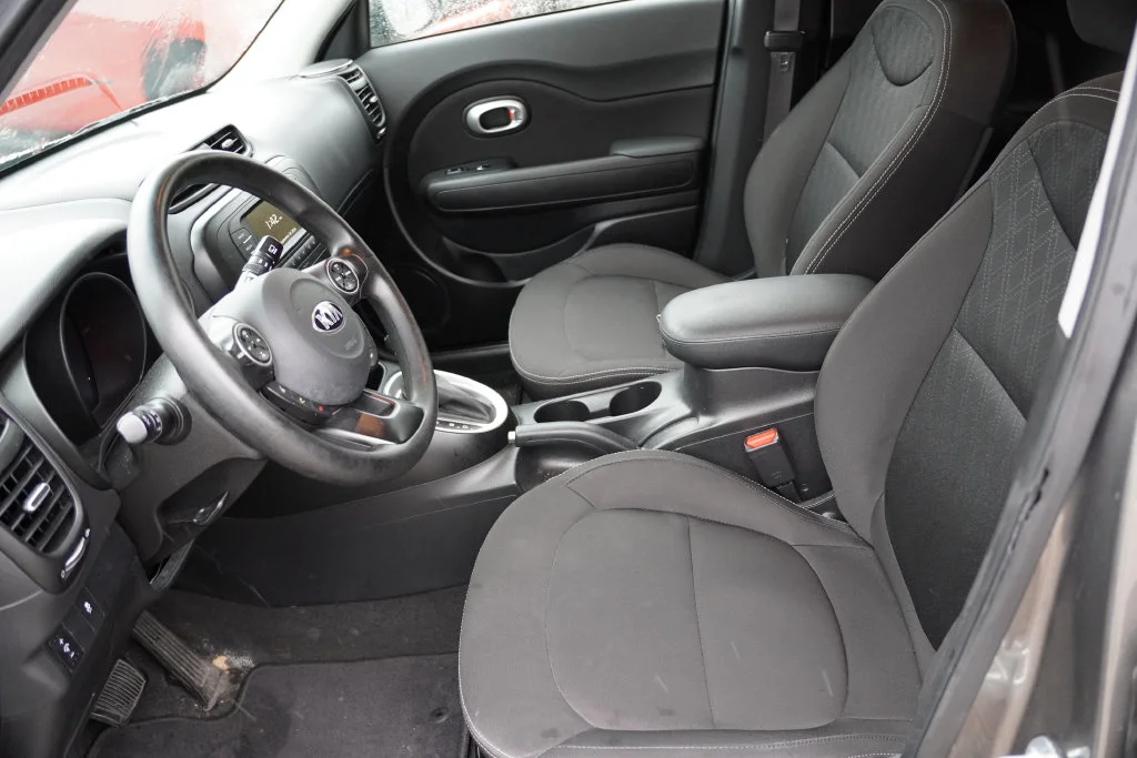 Used 2018 Titanium Gray Kia Base image 4