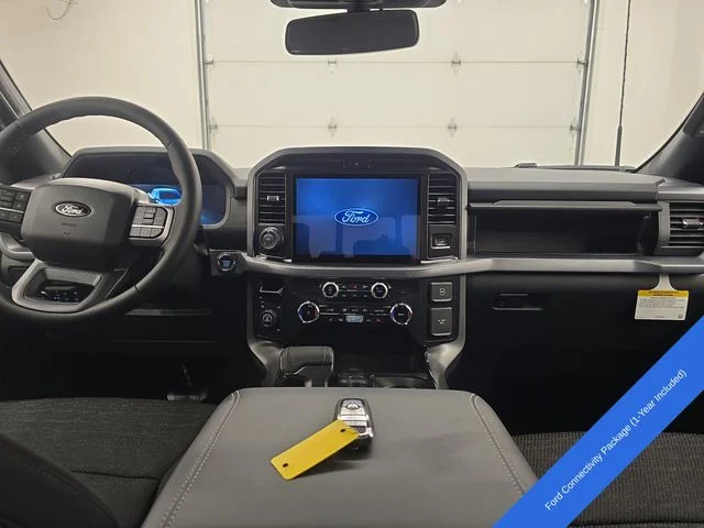 New 2026 Carbonized Gray Metallic Ford XLT image 15